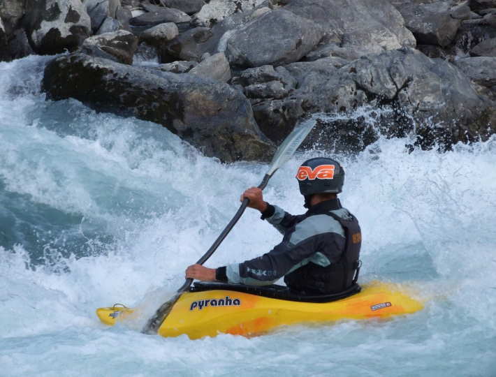 Kayaking Etiquette: Rules of the Water